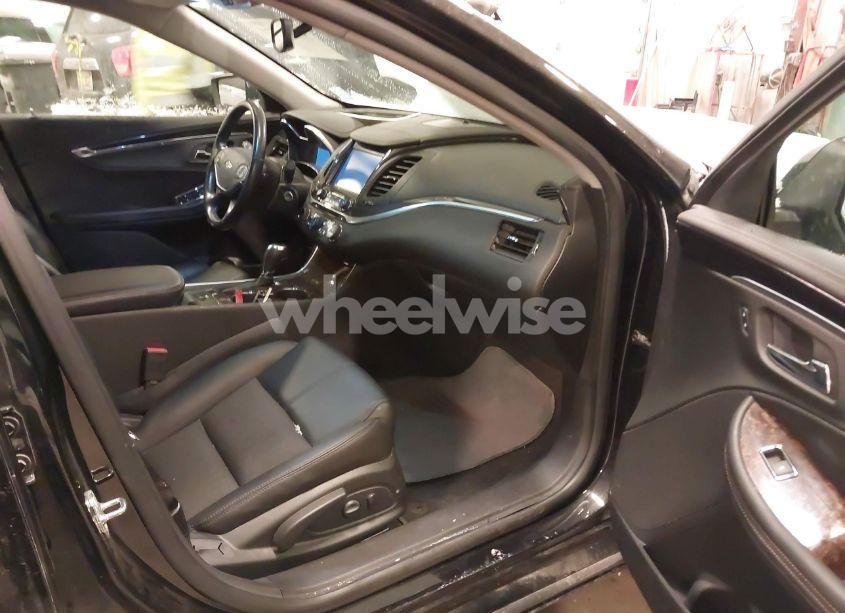 Photo 5 of 2015 Chevrolet Impala 2LT (VIN 2G1125S30F9128183)