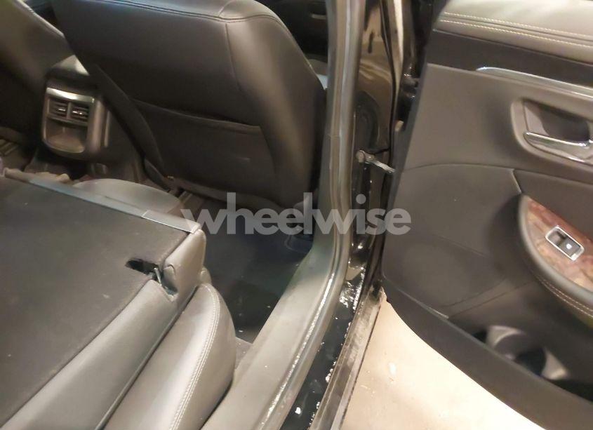 Photo 8 of 2015 Chevrolet Impala 2LT (VIN 2G1125S30F9128183)