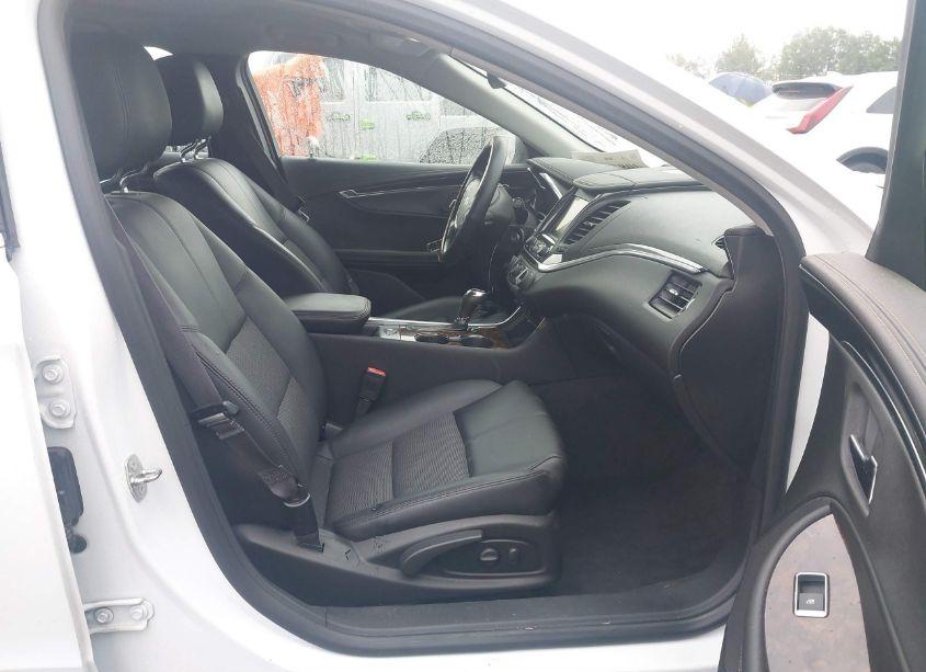 Photo 5 of 2015 Chevrolet Impala 2LT (VIN 2G1125S30F9143315)