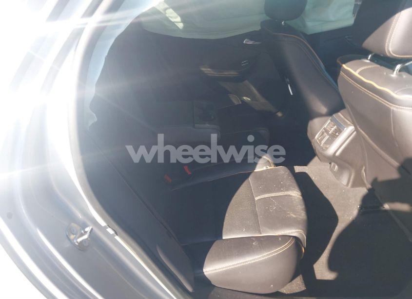 Photo 8 of 2018 Chevrolet Impala 2LZ (VIN 2G1125S30J9149611)