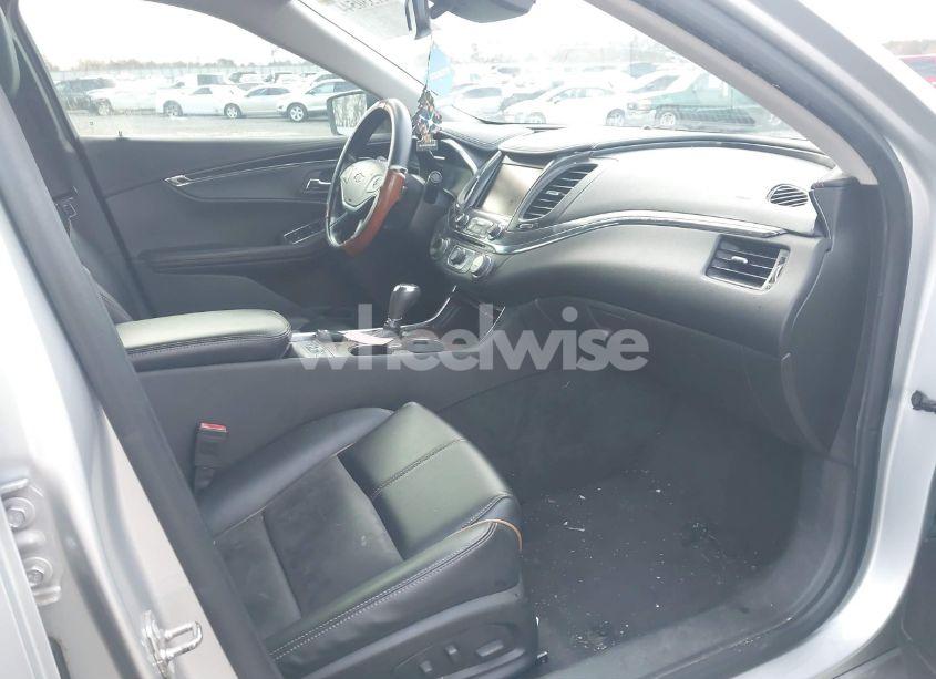 Photo 5 of 2015 Chevrolet Impala 2LT (VIN 2G1125S31F9250468)