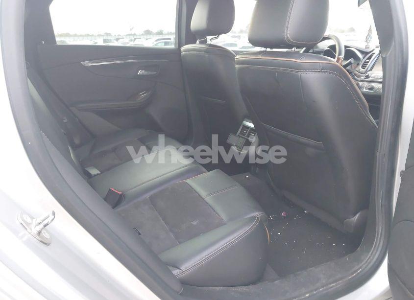 Photo 8 of 2015 Chevrolet Impala 2LT (VIN 2G1125S31F9250468)