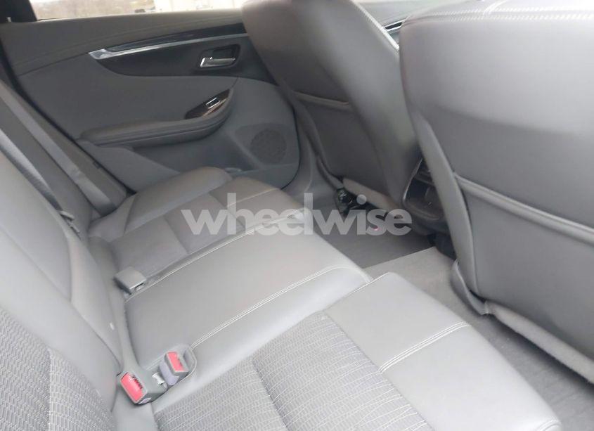 Photo 8 of 2014 Chevrolet Impala 2LT (VIN 2G1125S32E9122450)