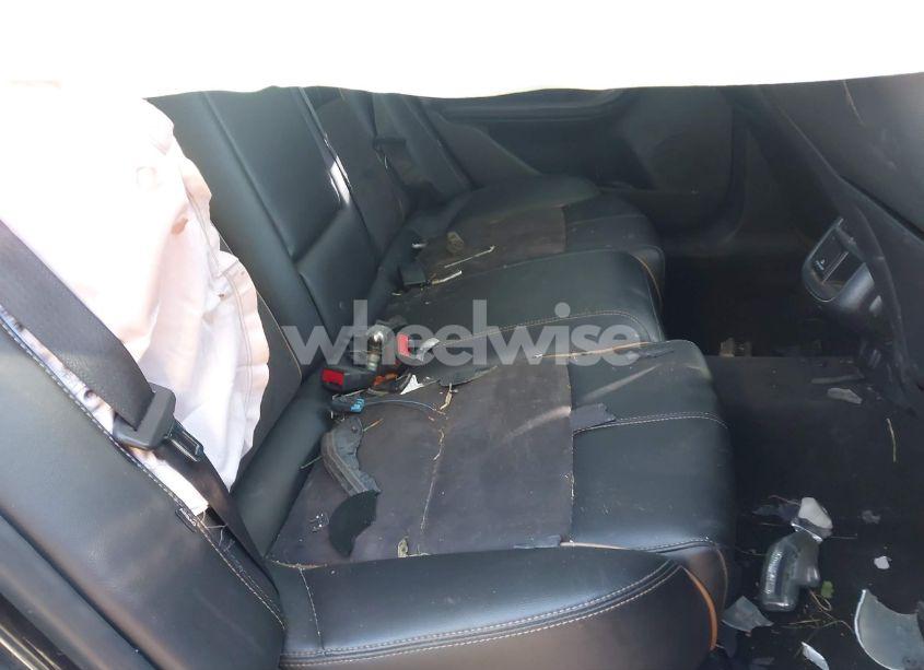 Photo 8 of 2014 Chevrolet Impala 2LT (VIN 2G1125S32E9193325)