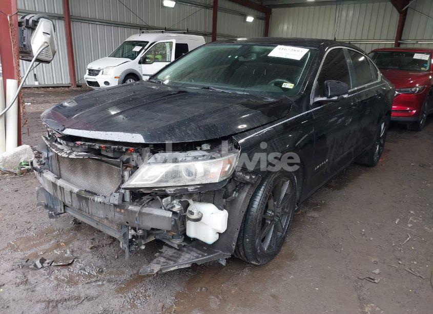 Photo 2 of 2014 Chevrolet Impala 2LT (VIN 2G1125S32E9244483)