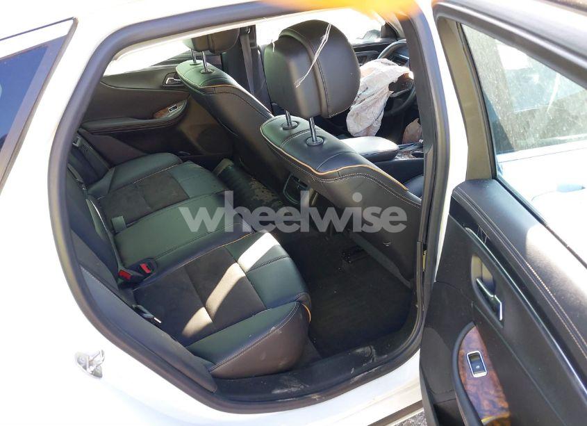 Photo 8 of 2014 Chevrolet Impala 2LT (VIN 2G1125S32E9304620)