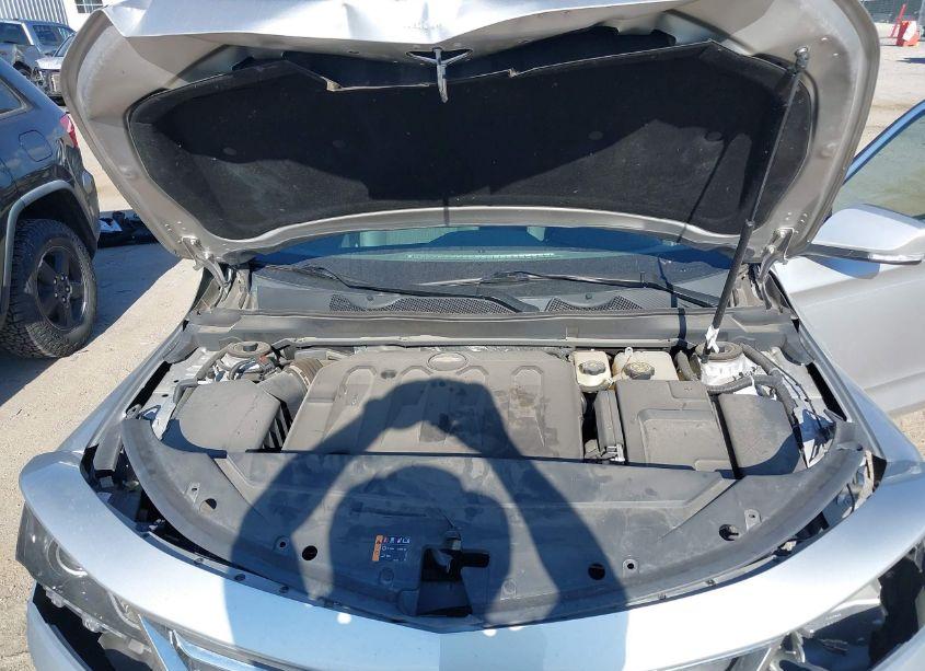 Photo 10 of 2015 Chevrolet Impala 2LT (VIN 2G1125S32F9126404)