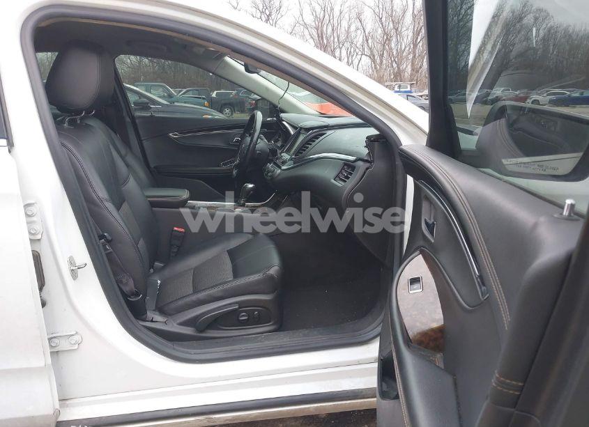 Photo 5 of 2015 Chevrolet Impala 2LT (VIN 2G1125S32F9244677)