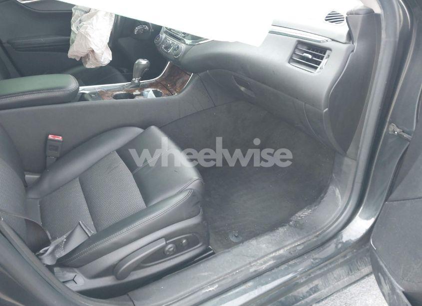 Photo 5 of 2014 Chevrolet Impala 2LT (VIN 2G1125S33E9128953)