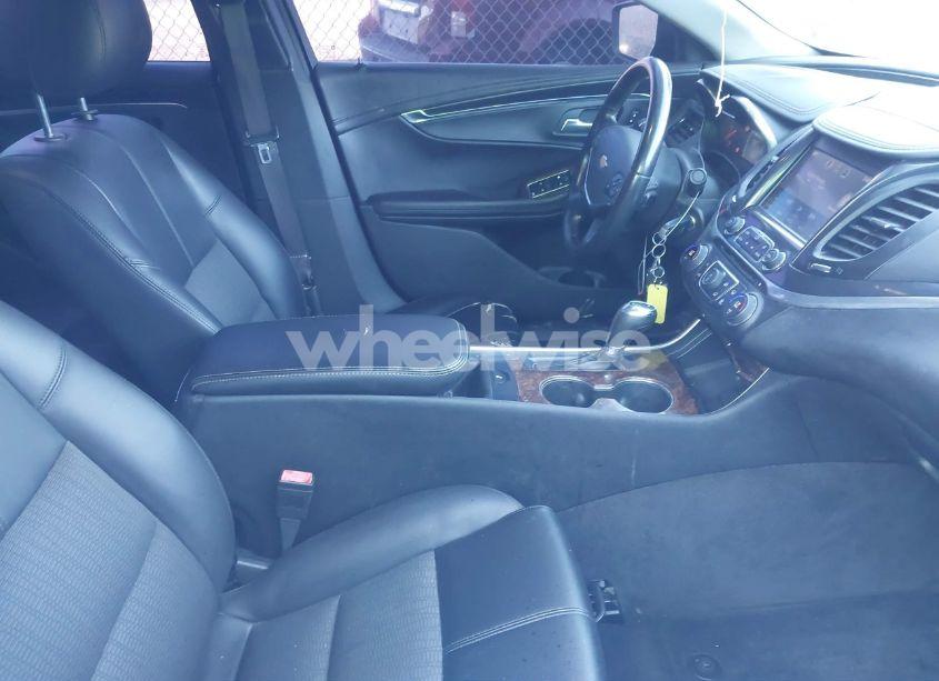 Photo 5 of 2014 Chevrolet Impala 2LT (VIN 2G1125S33E9175335)