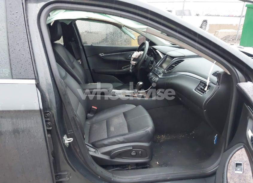 Photo 5 of 2015 Chevrolet Impala 2LT (VIN 2G1125S33F9199085)