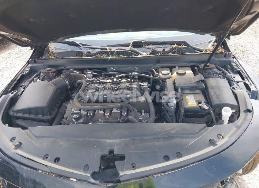 Photo 10 of 2018 Chevrolet Impala 2LZ (VIN 2G1125S33J9128932)