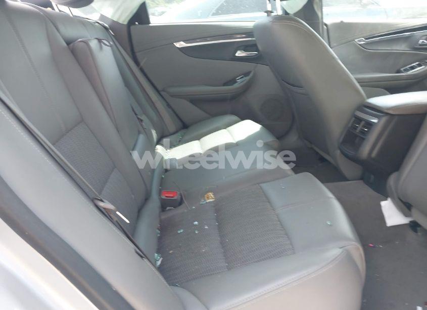 Photo 8 of 2014 Chevrolet Impala 2LT (VIN 2G1125S34E9101731)