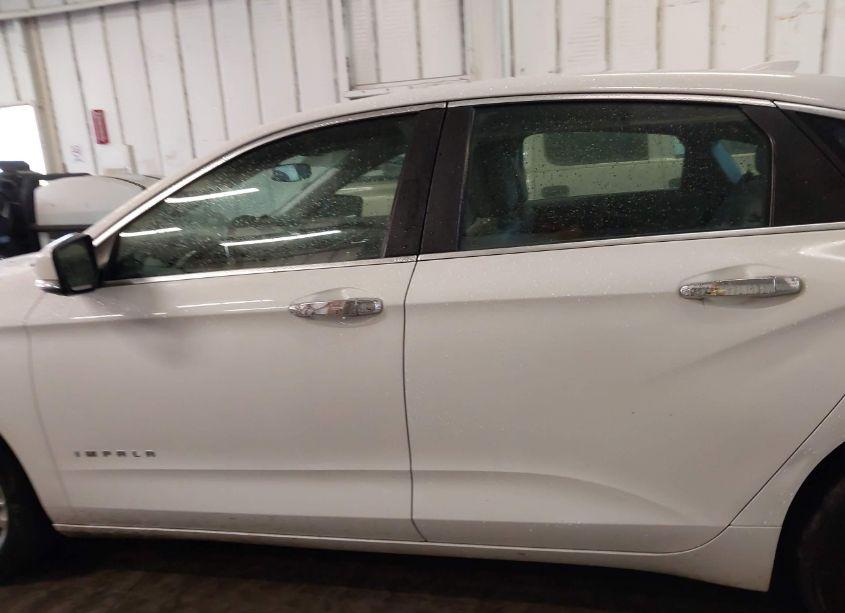 Photo 14 of 2015 Chevrolet Impala 2LT (VIN 2G1125S34F9275123)