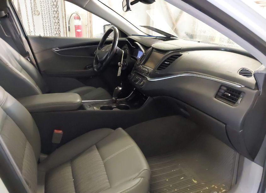 Photo 5 of 2015 Chevrolet Impala 2LT (VIN 2G1125S34F9275123)