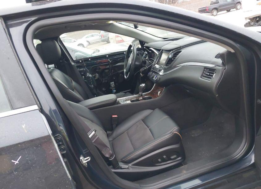 Photo 5 of 2014 Chevrolet Impala 2LT (VIN 2G1125S35E9135208)