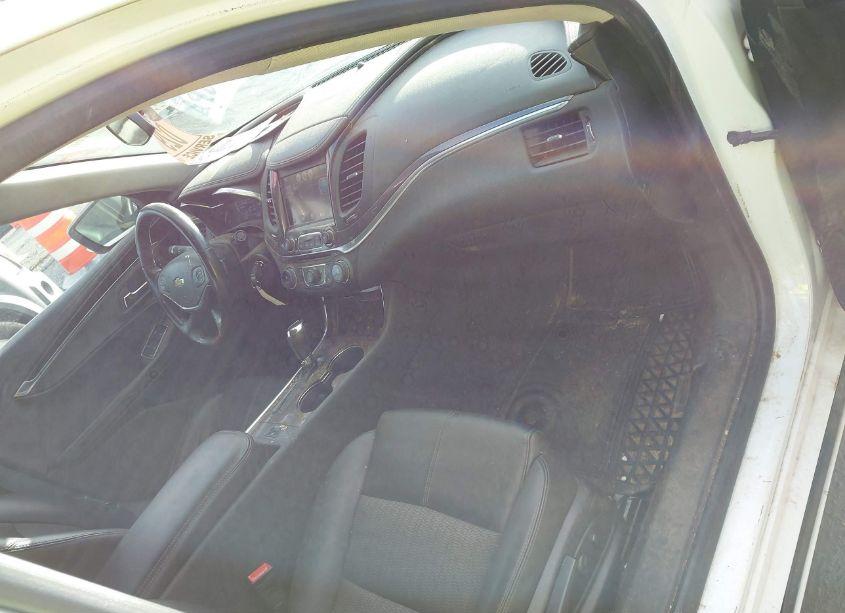 Photo 5 of 2014 Chevrolet Impala 2LT (VIN 2G1125S35E9283780)