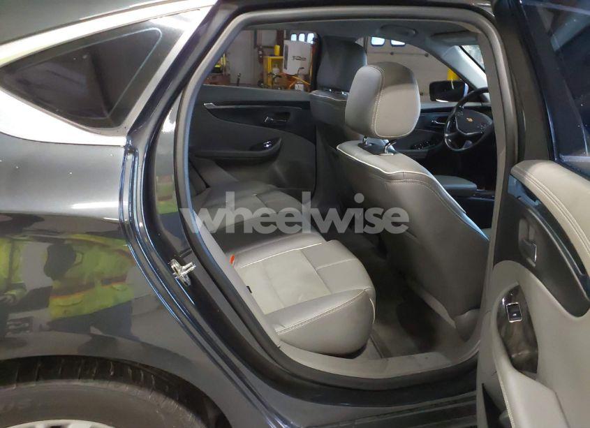 Photo 8 of 2015 Chevrolet Impala 2LT (VIN 2G1125S35F9135985)