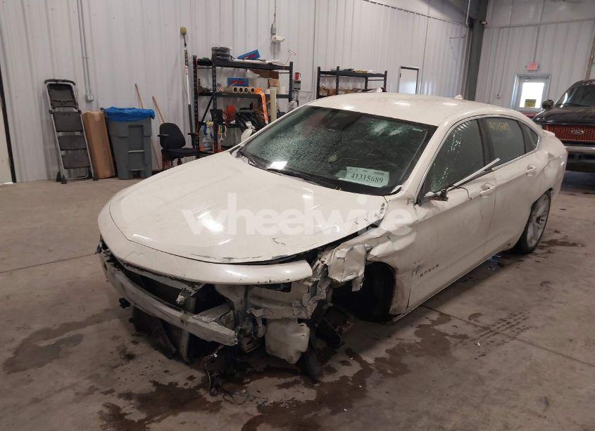 Photo 2 of 2014 Chevrolet Impala 2LT (VIN 2G1125S36E9137873)