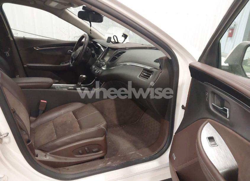 Photo 5 of 2014 Chevrolet Impala 2LT (VIN 2G1125S36E9137873)