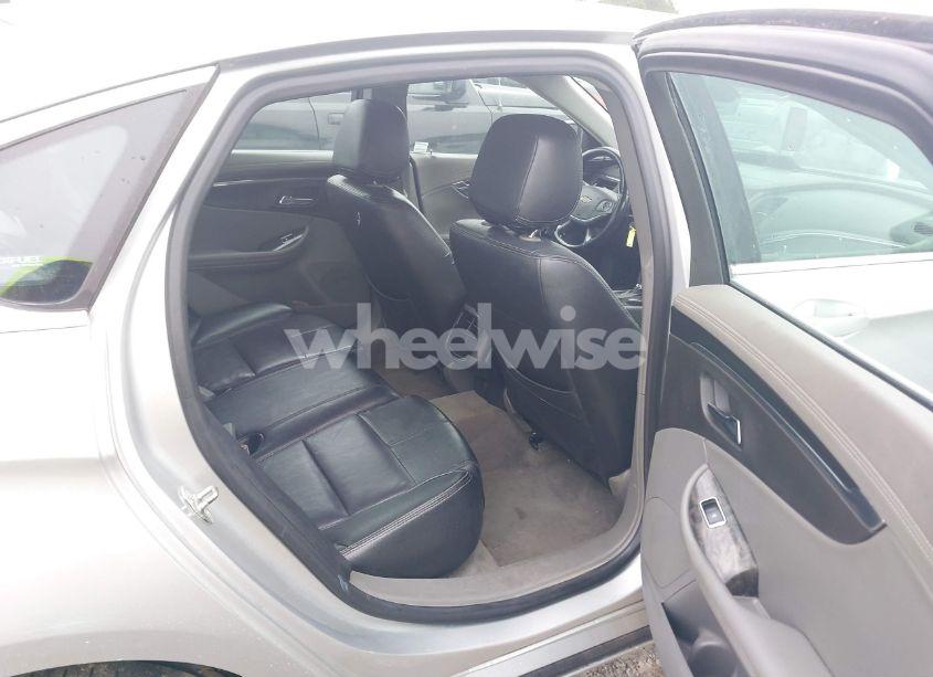 Photo 8 of 2015 Chevrolet Impala 2LT (VIN 2G1125S36F9122839)