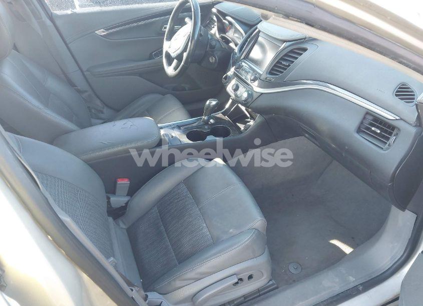 Photo 5 of 2014 Chevrolet Impala 2LT (VIN 2G1125S37E9173166)