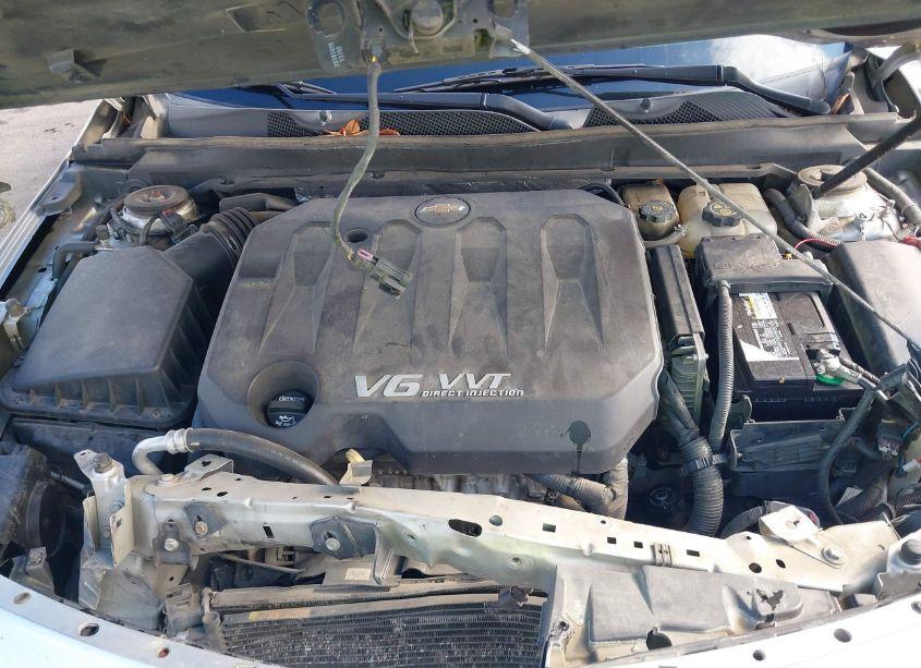 Photo 10 of 2014 Chevrolet Impala 2LT (VIN 2G1125S37E9282582)