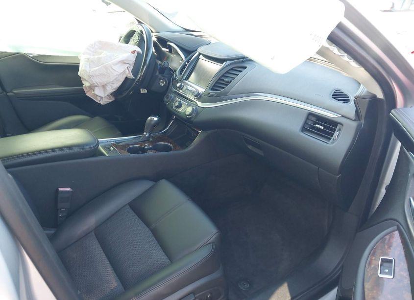 Photo 5 of 2014 Chevrolet Impala 2LT (VIN 2G1125S37E9282582)