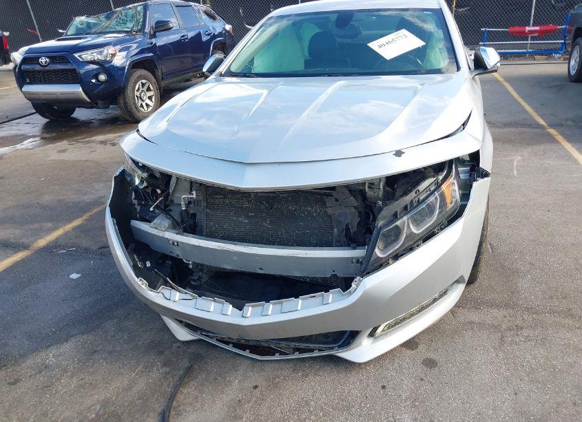 Photo 6 of 2014 Chevrolet Impala 2LT (VIN 2G1125S37E9282582)