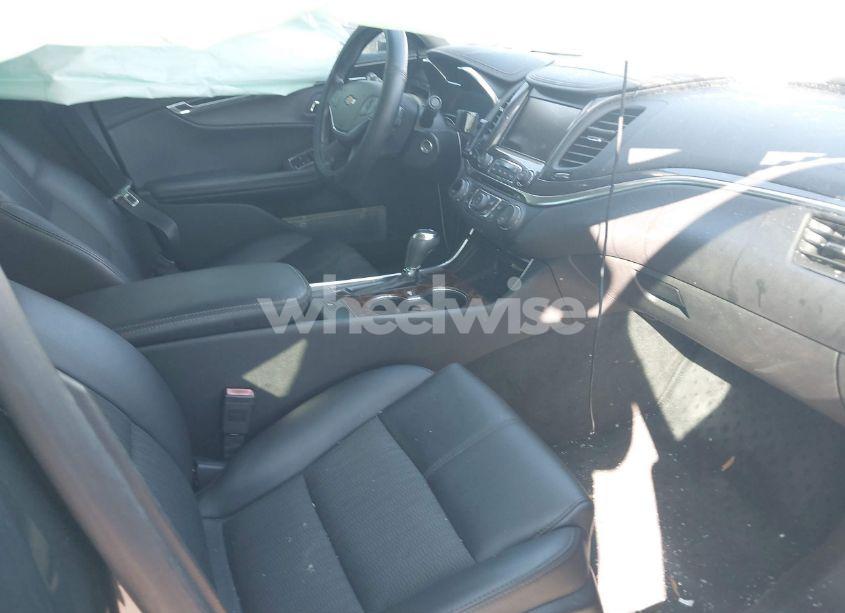 Photo 5 of 2014 Chevrolet Impala 2LT (VIN 2G1125S37E9302524)