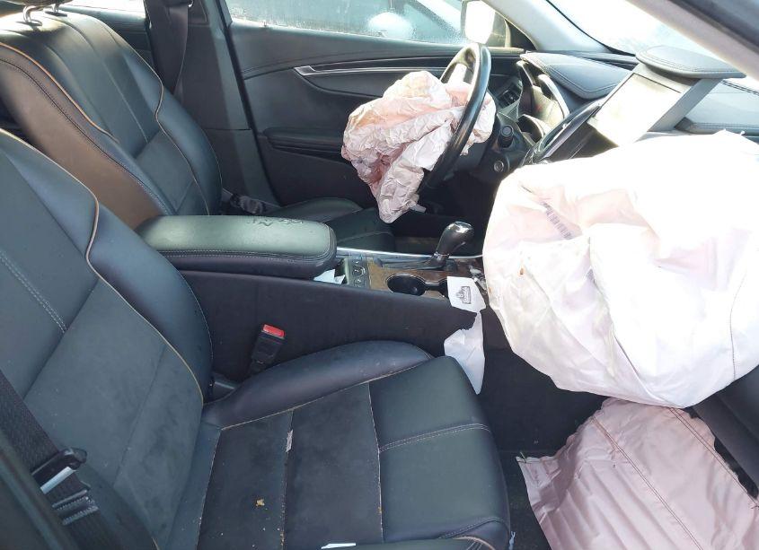 Photo 5 of 2015 Chevrolet Impala 2LT (VIN 2G1125S37F9151444)