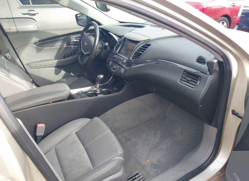 Photo 5 of 2015 Chevrolet Impala 2LT (VIN 2G1125S37F9166607)