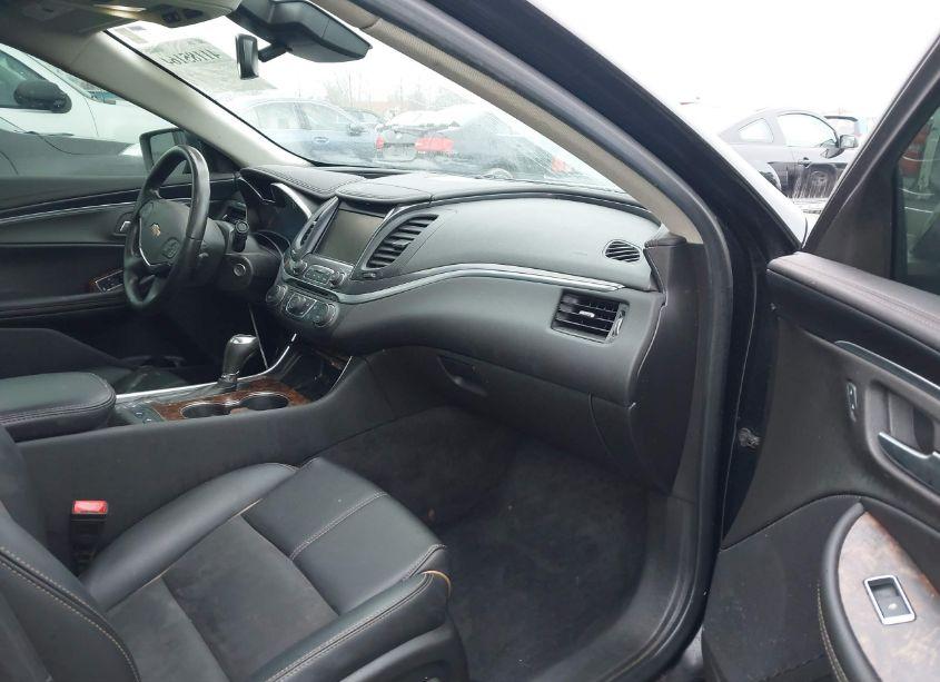 Photo 5 of 2015 Chevrolet Impala 2LT (VIN 2G1125S37F9200710)