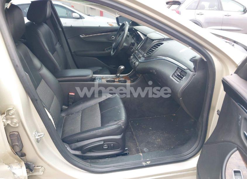 Photo 5 of 2015 Chevrolet Impala 2LT (VIN 2G1125S37F9224246)