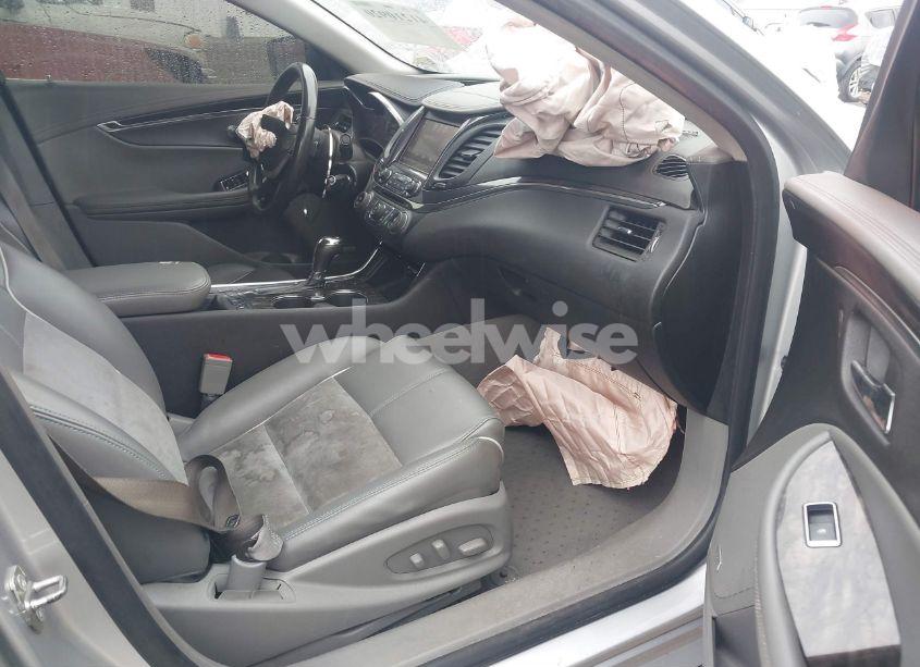 Photo 5 of 2014 Chevrolet Impala 2LT (VIN 2G1125S38E9108214)