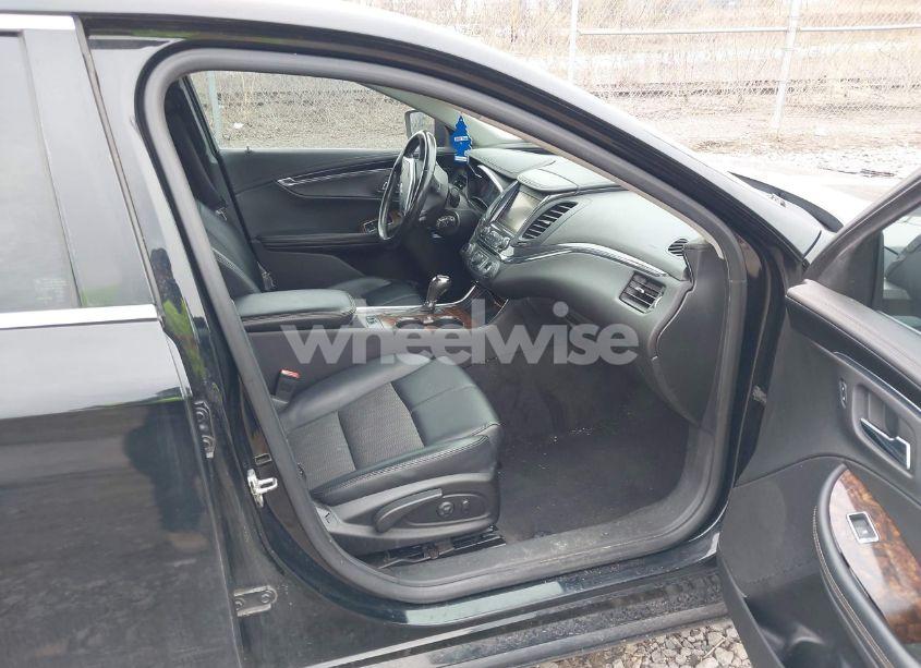 Photo 5 of 2014 Chevrolet Impala 2LT (VIN 2G1125S38E9130424)