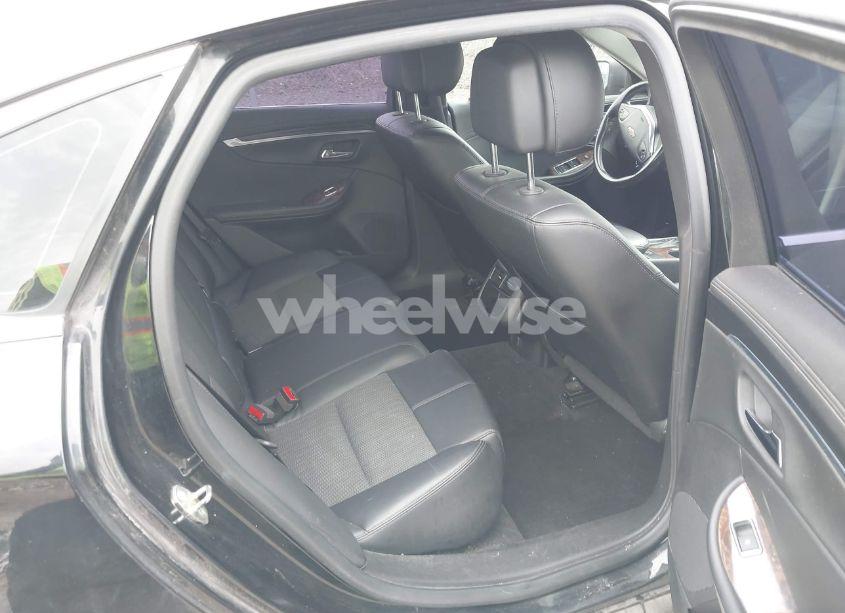 Photo 8 of 2014 Chevrolet Impala 2LT (VIN 2G1125S38E9130424)