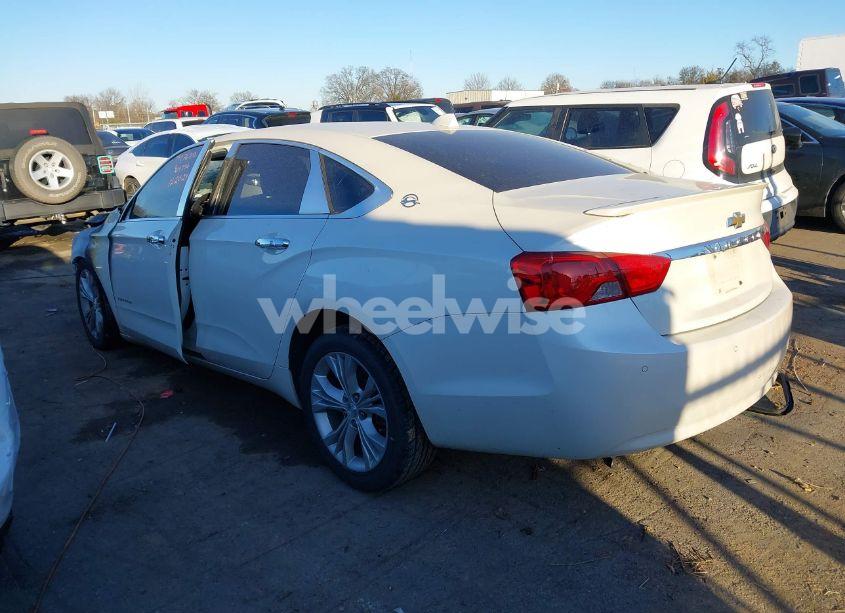 Photo 3 of 2014 Chevrolet Impala 2LT (VIN 2G1125S38E9209396)