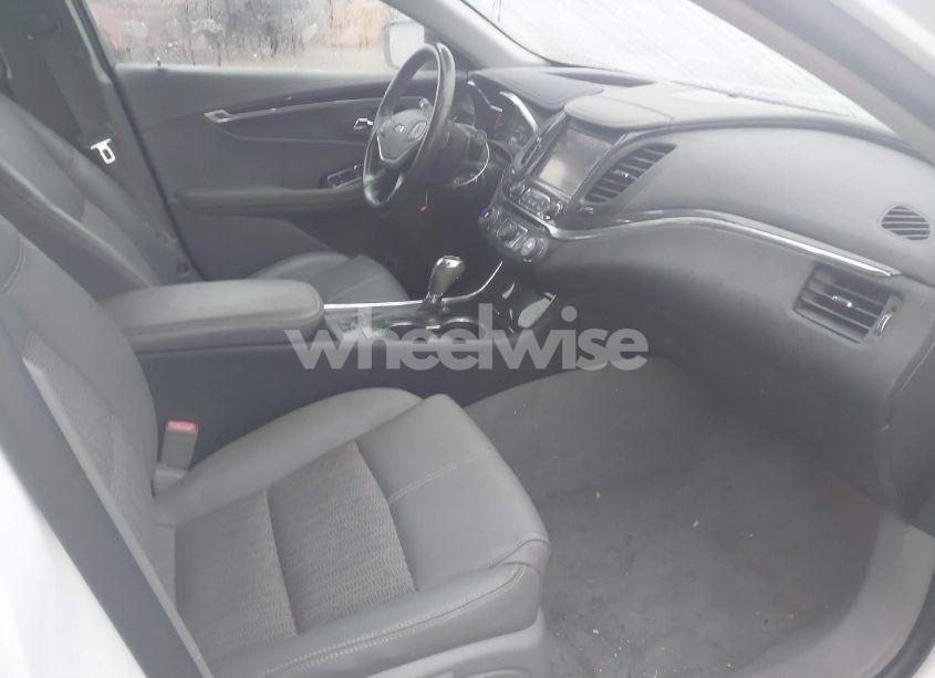 Photo 5 of 2014 Chevrolet Impala 2LT (VIN 2G1125S38E9248456)