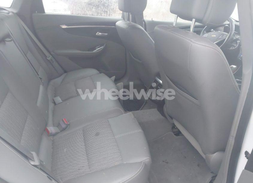 Photo 8 of 2014 Chevrolet Impala 2LT (VIN 2G1125S38E9248456)