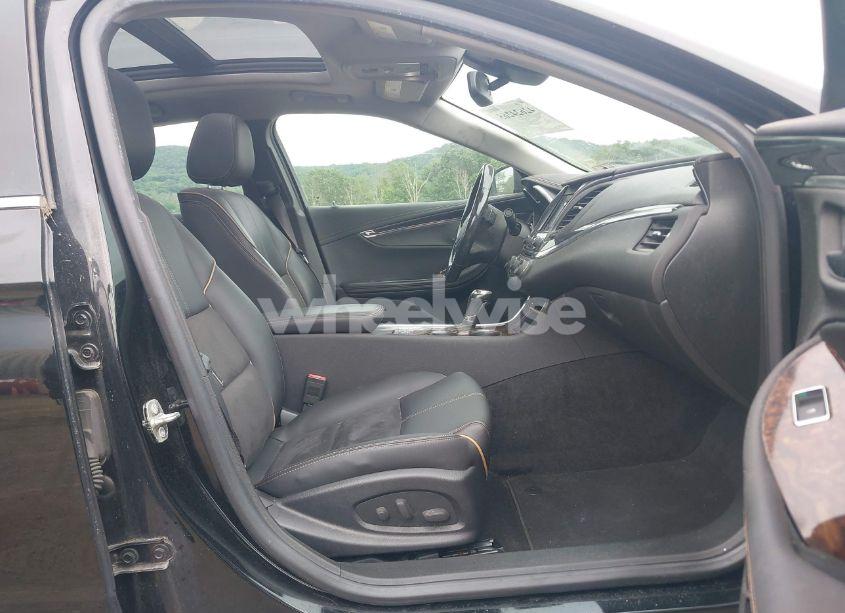 Photo 5 of 2015 Chevrolet Impala 2LT (VIN 2G1125S38F9139707)