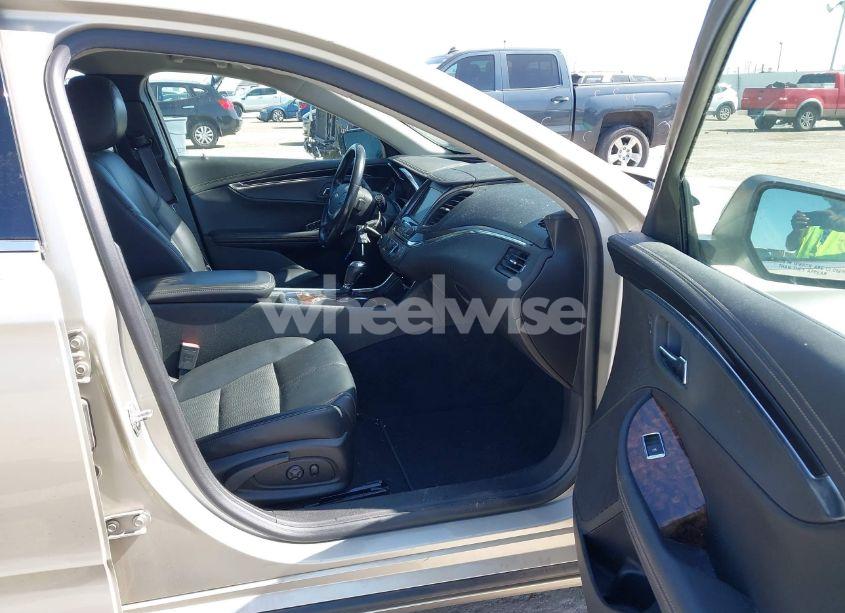 Photo 5 of 2014 Chevrolet Impala 2LT (VIN 2G1125S3XE9103547)