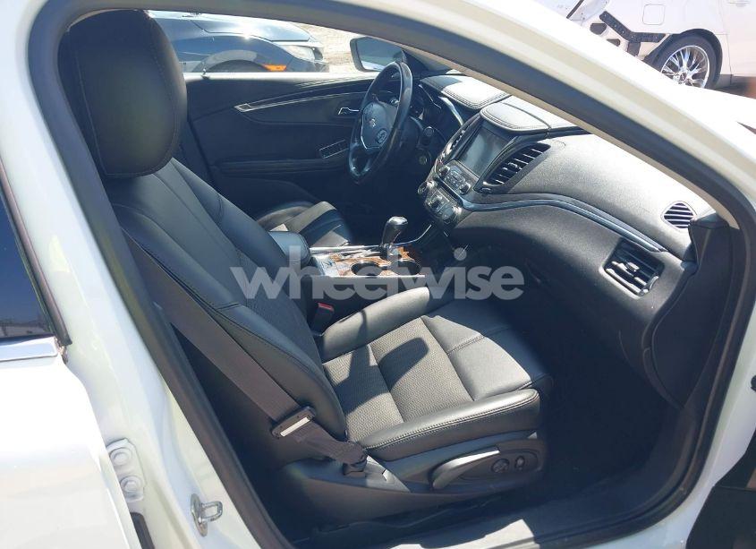 Photo 5 of 2014 Chevrolet Impala 2LT (VIN 2G1125S3XE9277800)