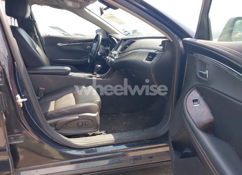 Photo 5 of 2014 Chevrolet Impala 2LT (VIN 2G1125S3XE9313968)