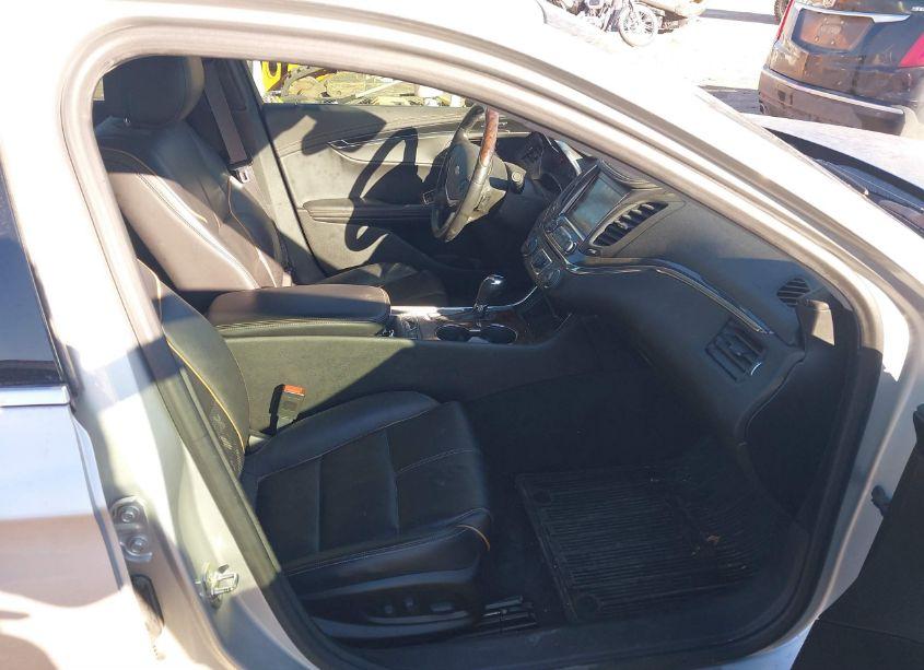 Photo 5 of 2014 Chevrolet Impala 2LZ (VIN 2G1155S33E9106779)