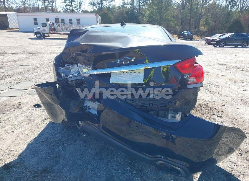 Photo 16 of 2015 Chevrolet Impala 2LZ (VIN 2G1165S30F9261675)