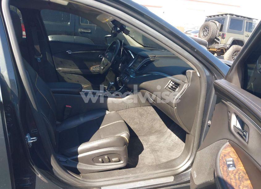 Photo 5 of 2015 Chevrolet Impala 2LZ (VIN 2G1165S31F9143683)