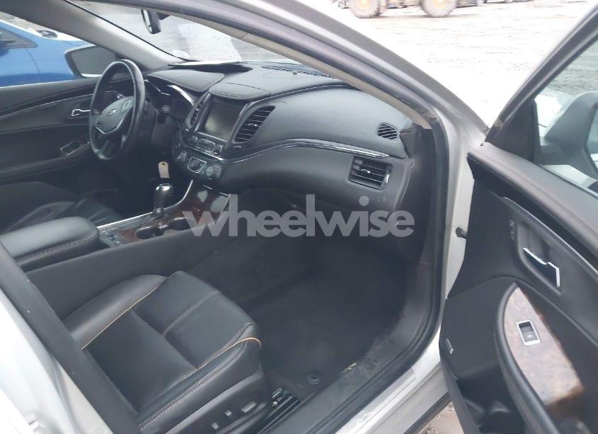 Photo 5 of 2015 Chevrolet Impala 2LZ (VIN 2G1165S31F9249325)