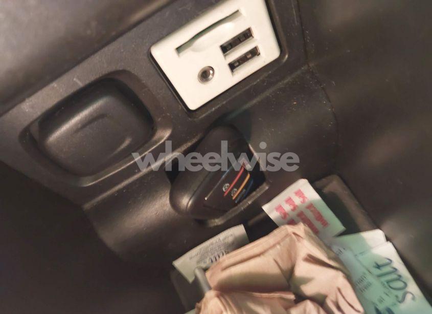 Photo 11 of 2015 Chevrolet Impala 2LZ (VIN 2G1165S32F9263945)