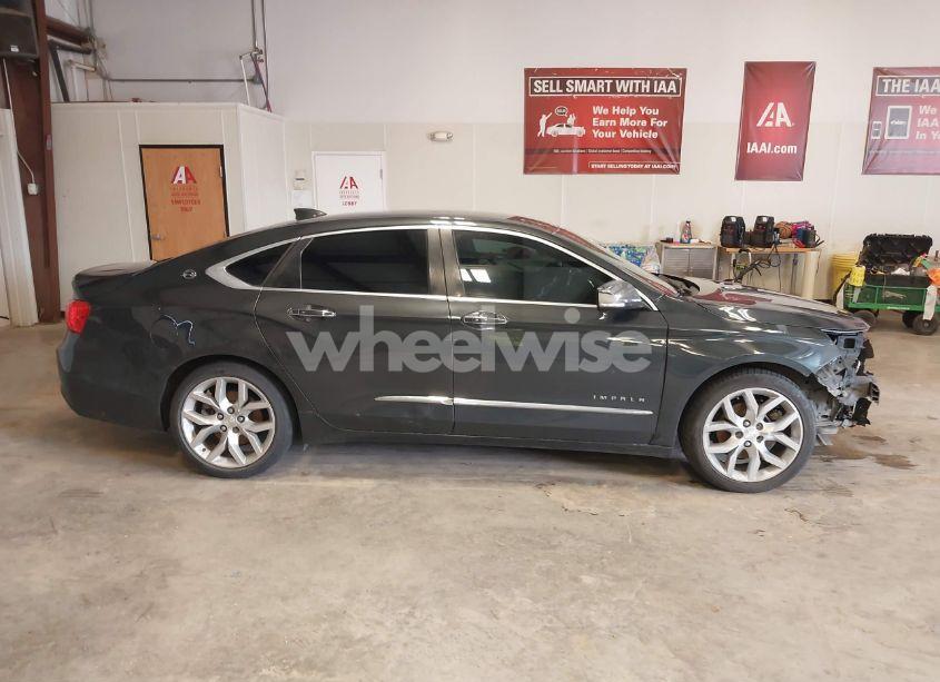 Photo 13 of 2015 Chevrolet Impala 2LZ (VIN 2G1165S33F9136329)